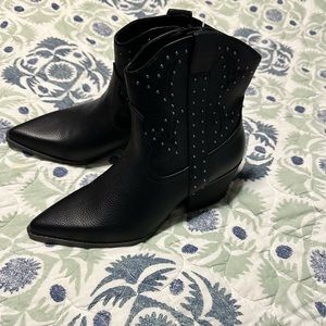 Brand new cowgirl boots